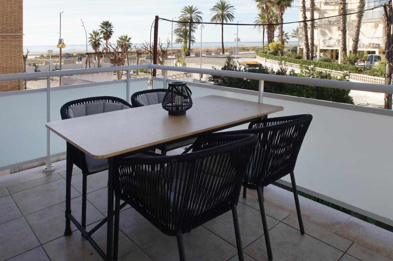 Beach Club House Castelldefels Exterior foto