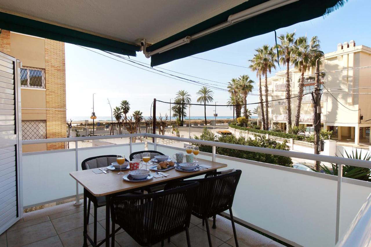 Beach Club House Castelldefels Exterior foto